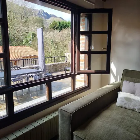 El Nido De La Ardilla, Con Jardin En Reformada En 2026 Feriehus Llanes