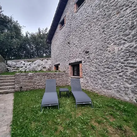 El Nido De La Ardilla, Con Jardin En Reformada En 2026 * Llanes